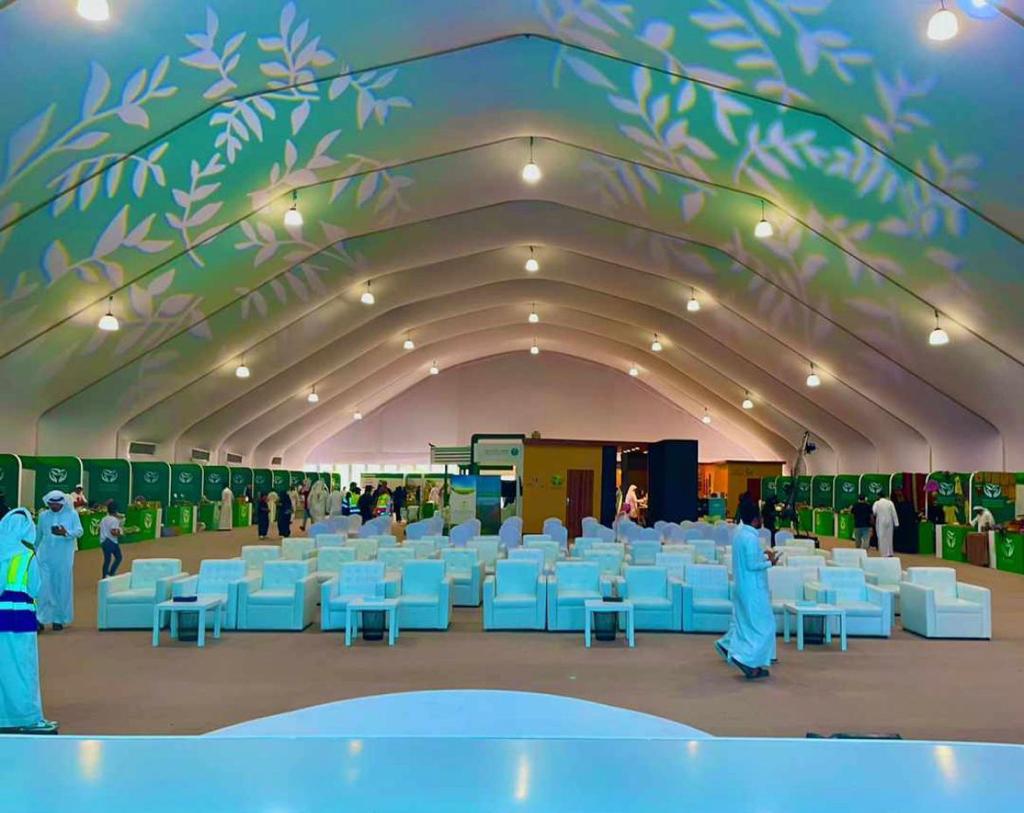 خيام ضخمة للمستودعات و المعارض