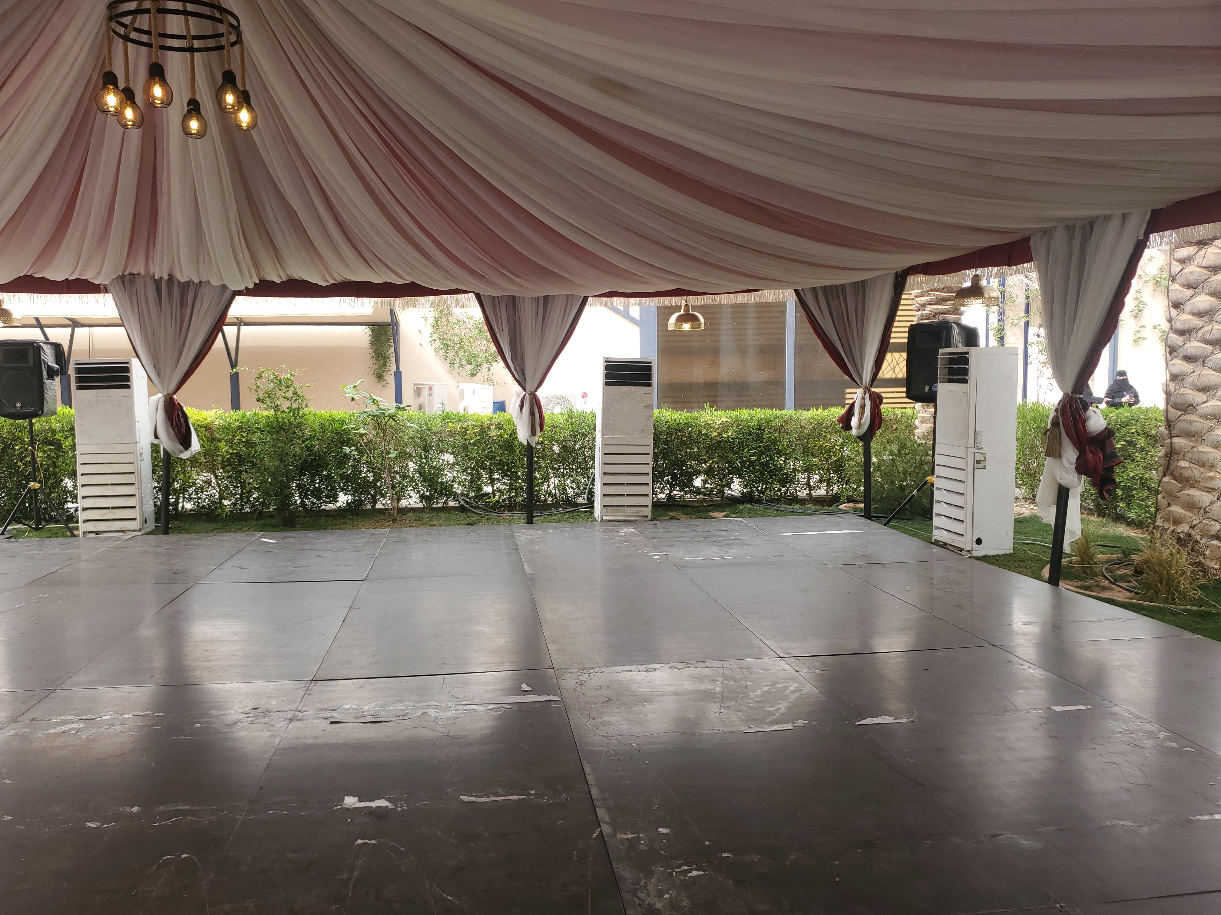 الأرضيات والسجاد